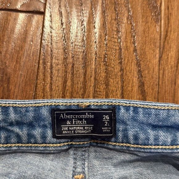 Abercrombie & Fitch Zoe natural rise ankle straight patched jeans 26 long - Picture 3 of 10